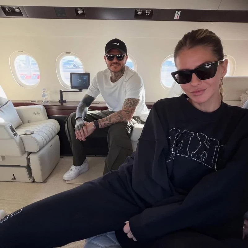 China Suarez Ve Mauro Icardi İspanya Tatili 1