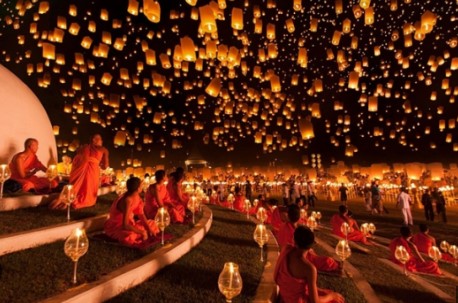 Diwali festivalinde tonlarca altın el değiştiriyor