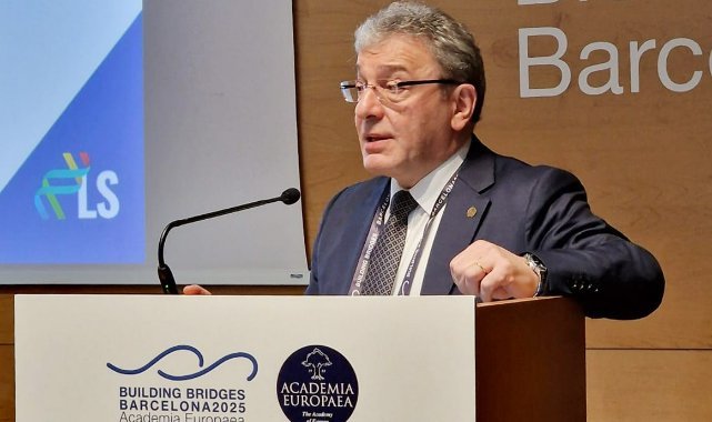 Dokuz Eylül Üniversitesi (Deü) Rektörü Prof. Dr. Bayram Yılmaz