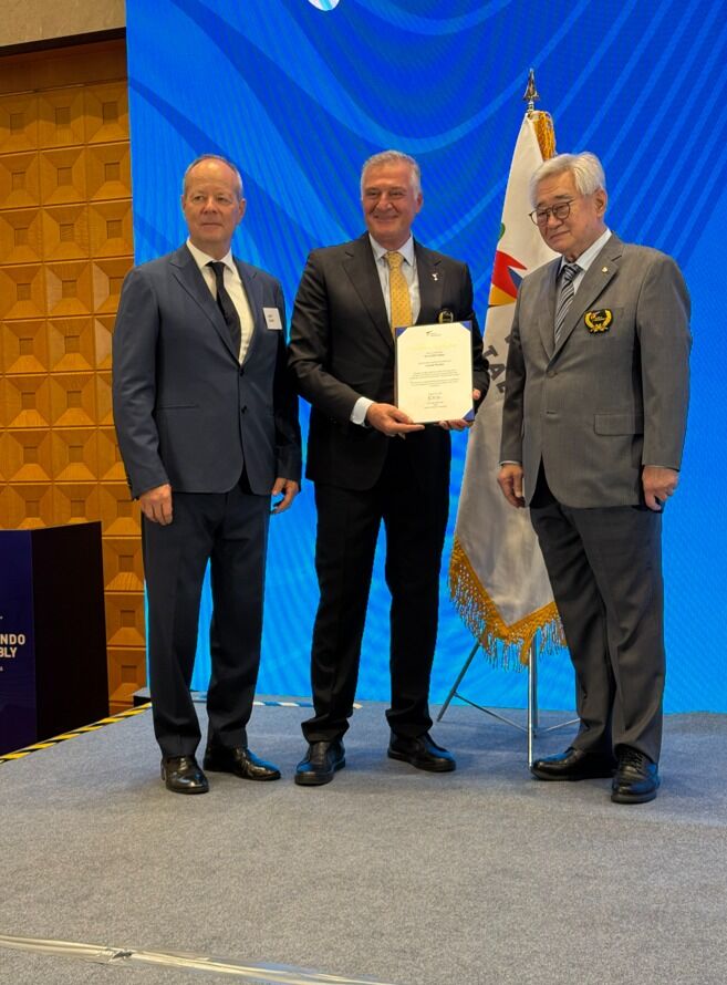 Ali Sağırkaya da görevine devam ediyor