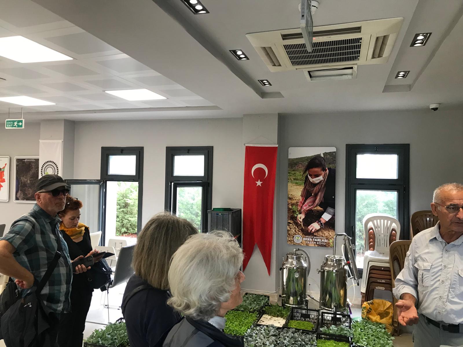 Toprak okulu ve tohum merkezi incelendi