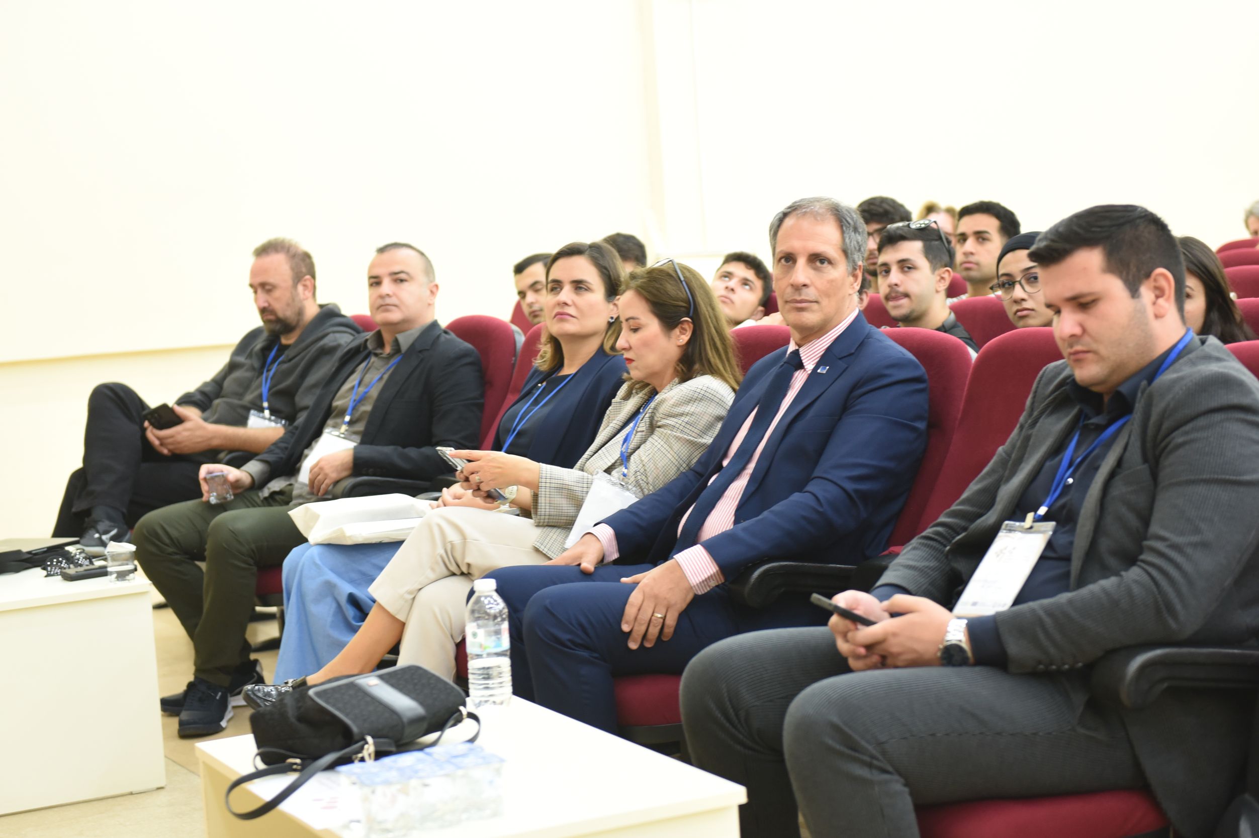 ++Ege Üniversitesinde Mühendislik Eğitiminde Yenilikçi Teknolojiler Sempozyumu Düzenlendi (2)