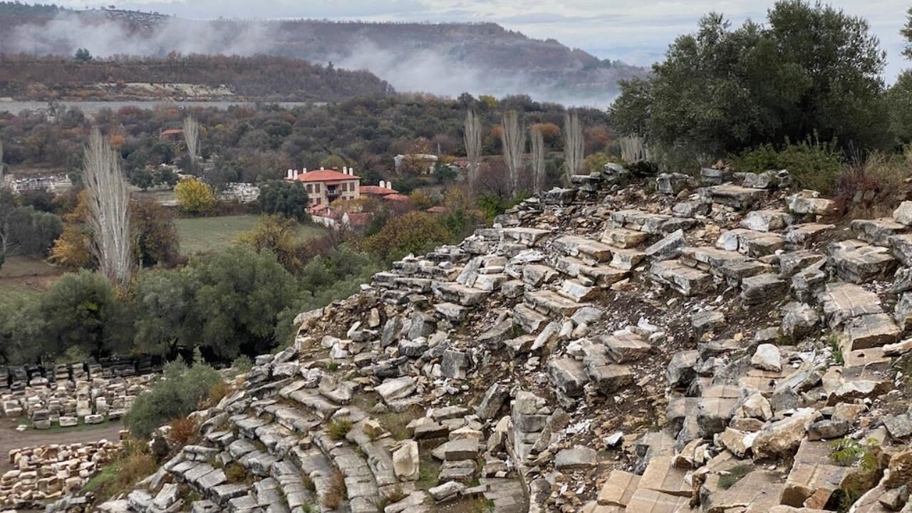 Ege'nin Zamana Direnen Köyü Kömür Uğruna Terk Edildi, Şimdi Yeniden Nefes Alıyor (3)