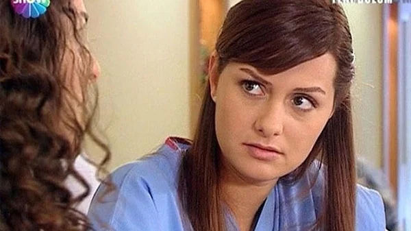 Gerçek hayatta hastanede aşkı buldu