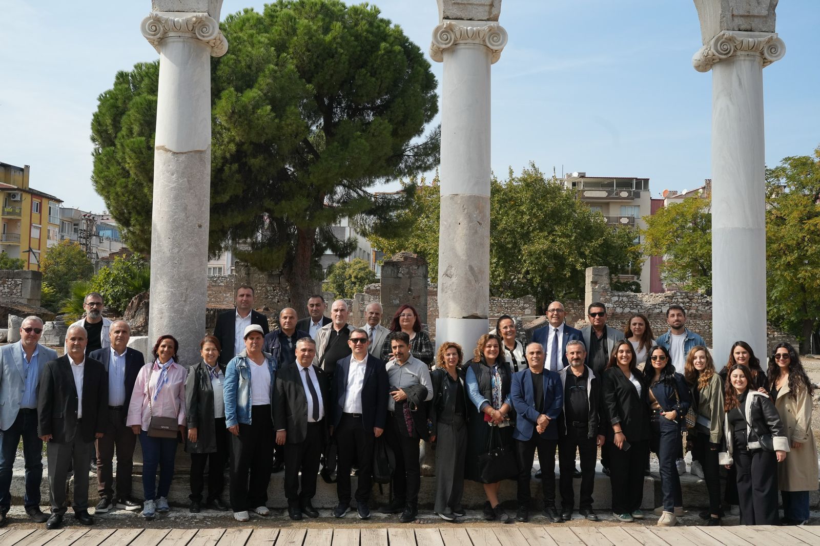 Akhisar, zeytin üretiminde liderliğini endüstriyle güçlendiriyor