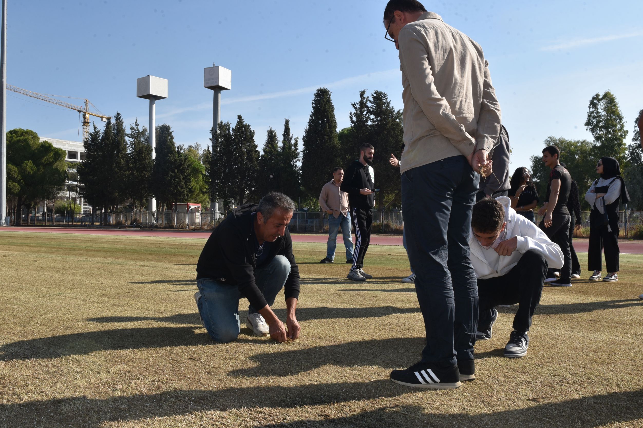 Eü Bayındır Meslek Yüksekokulu Öğrencileri 20 Mayıs Stadını Yeni Sezona Hazırladı (15)