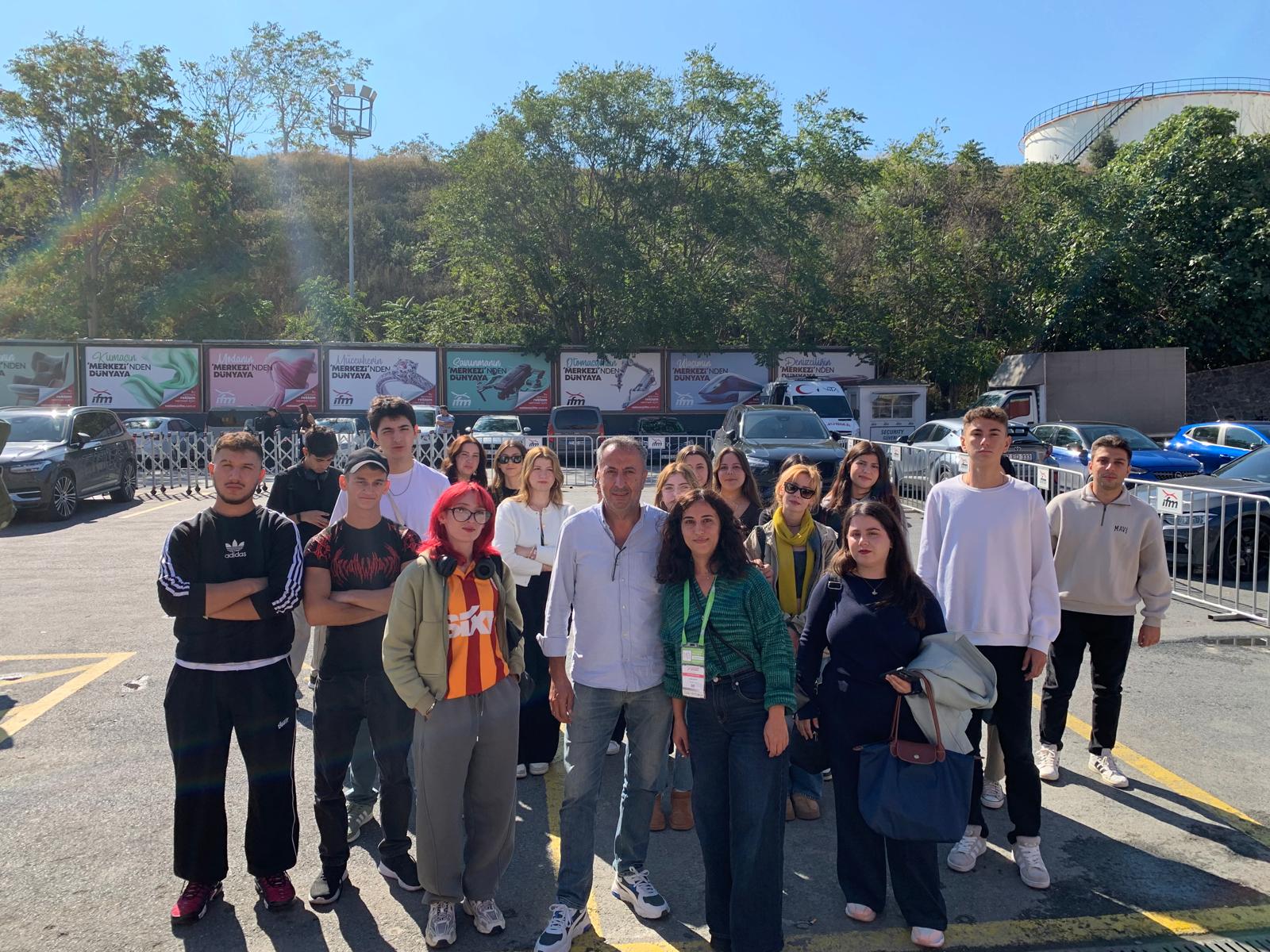 +Eü Bayındır Myo Öğrencileri Rams Park Stadı’nın Zeminini Inceledi (5)