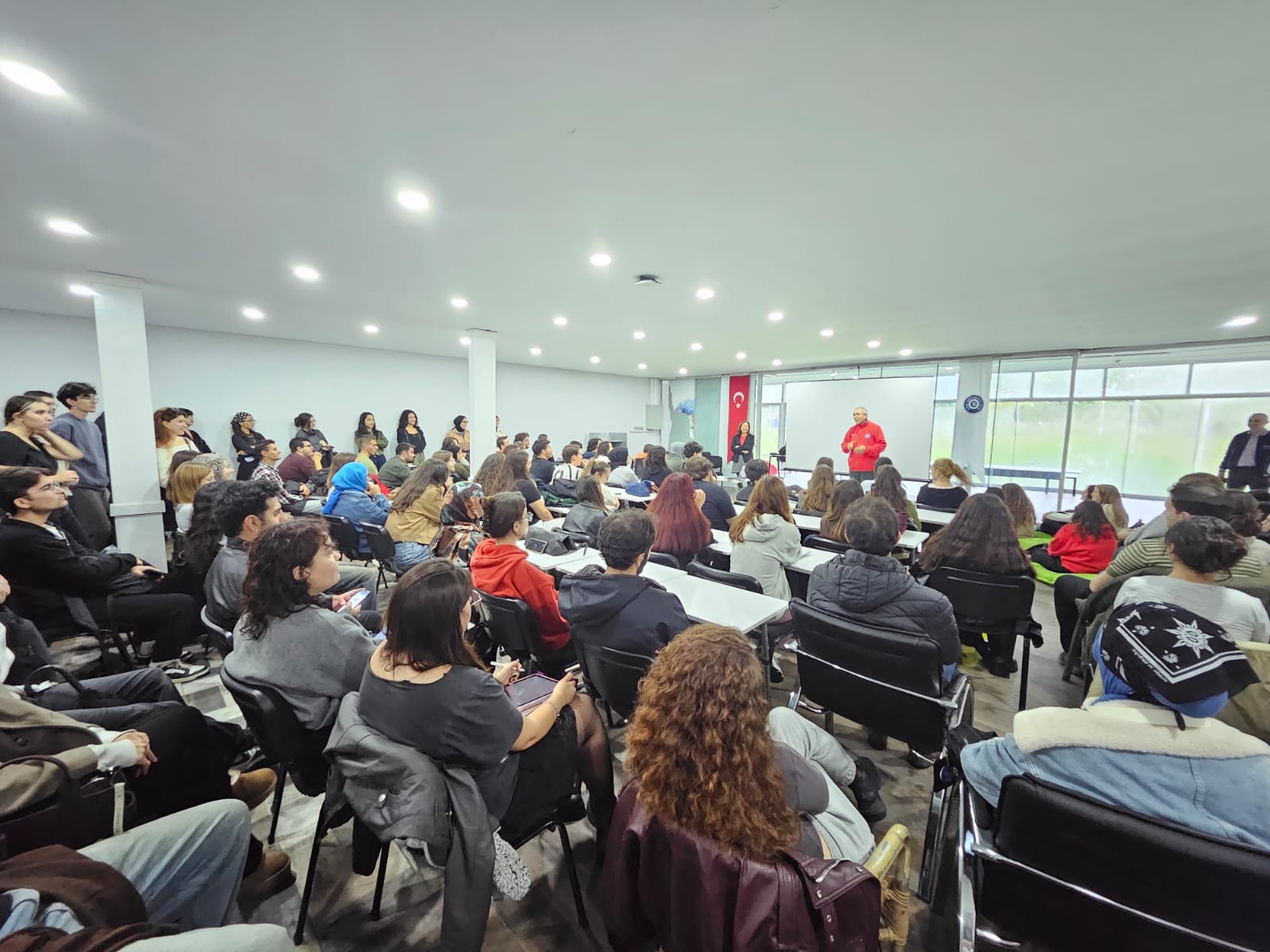 ++Eü, Öğrencilerini Tübi̇tak Projelerine Hazırlıyor (3)