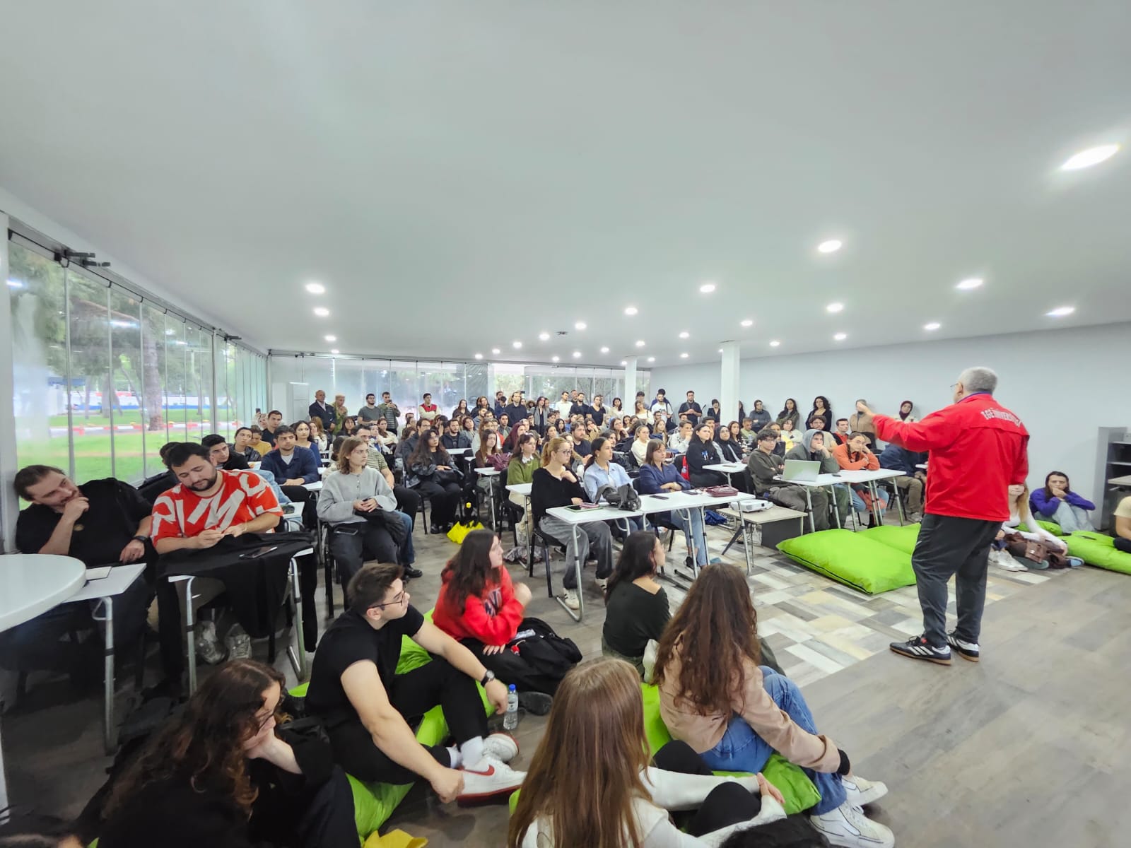 ++Eü, Öğrencilerini Tübi̇tak Projelerine Hazırlıyor (4)