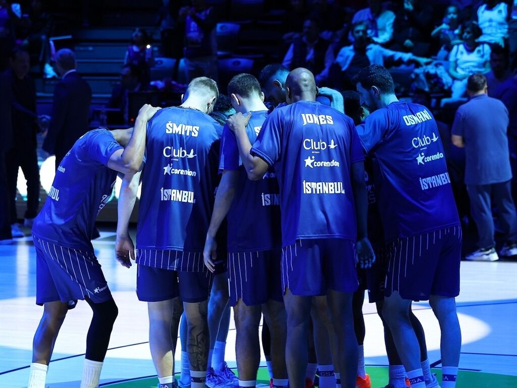 Euroleague’de Türk Derbisi Oynan (1)