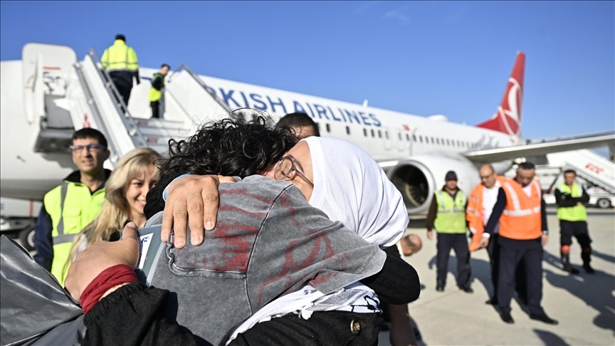 36'sı Türk 137 aktivist İstanbul'da