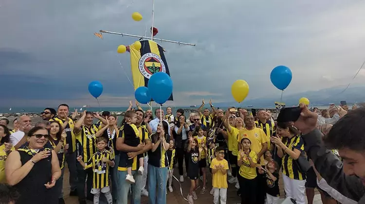 Gökyüzü Sarı Lacivert