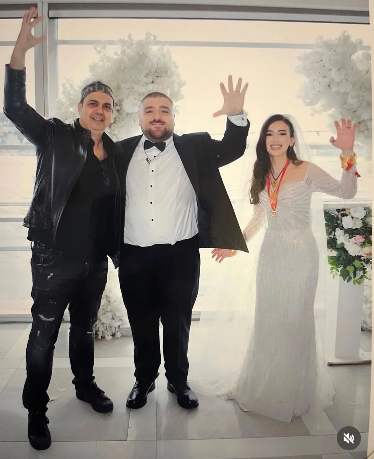 Görkemli düğün sosyal medyada gündem oldu