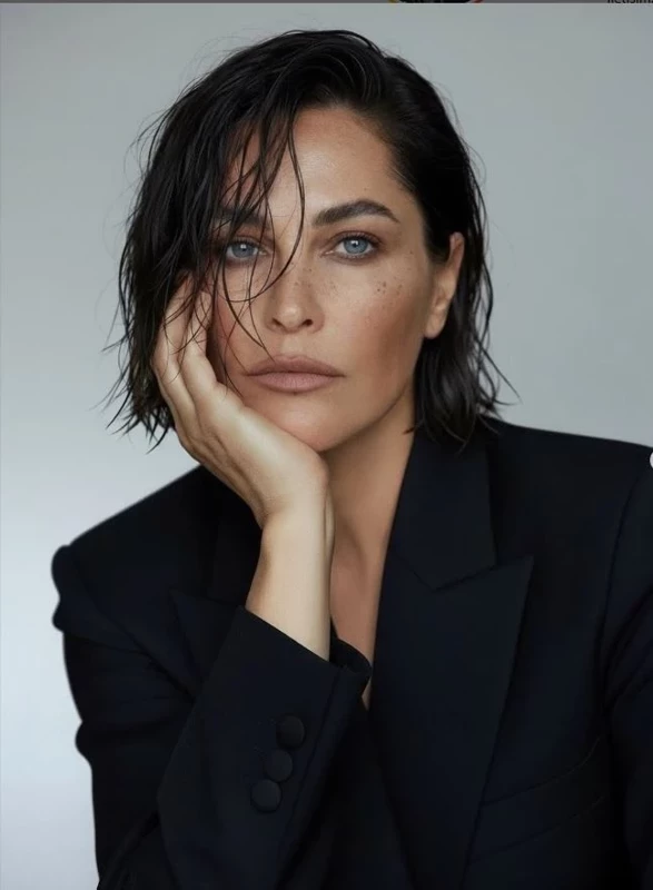 Hülya Avşar Yeni Saçları