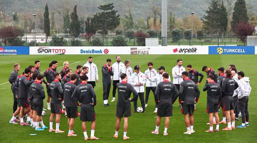 Galatasaray’ın yeni transferi de çalışmada yer almadı