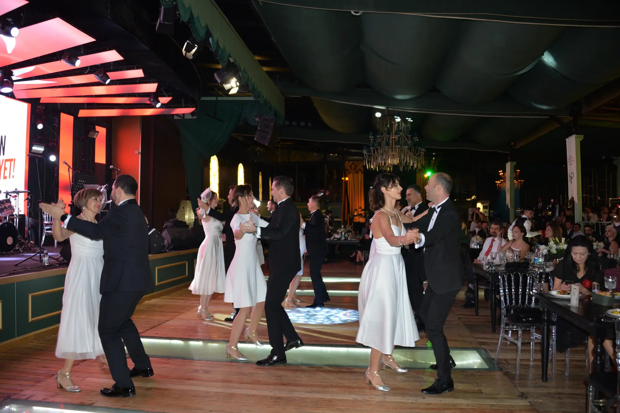 İ.e.o. Cumhuriyet Balosu