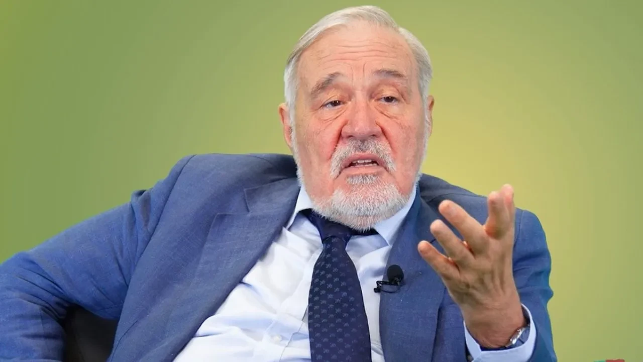 Ilber Ortaylı Cumhuriyet Paylaşımı-1