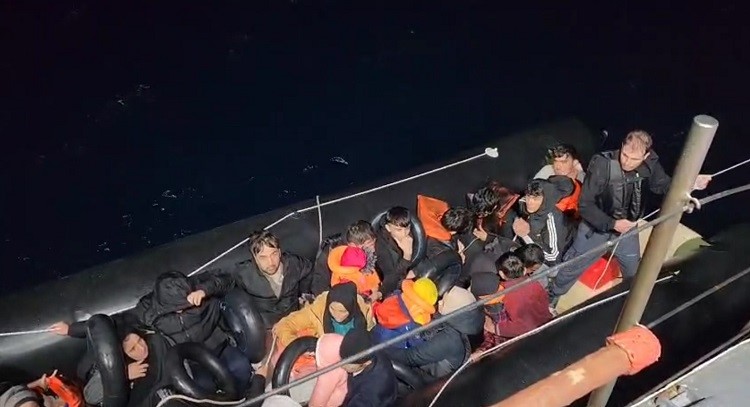 İzmir Açıklarında Göçmen Operasyonu