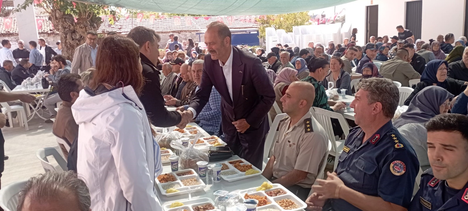 Yüksek katılımla birlik mesajı verildi