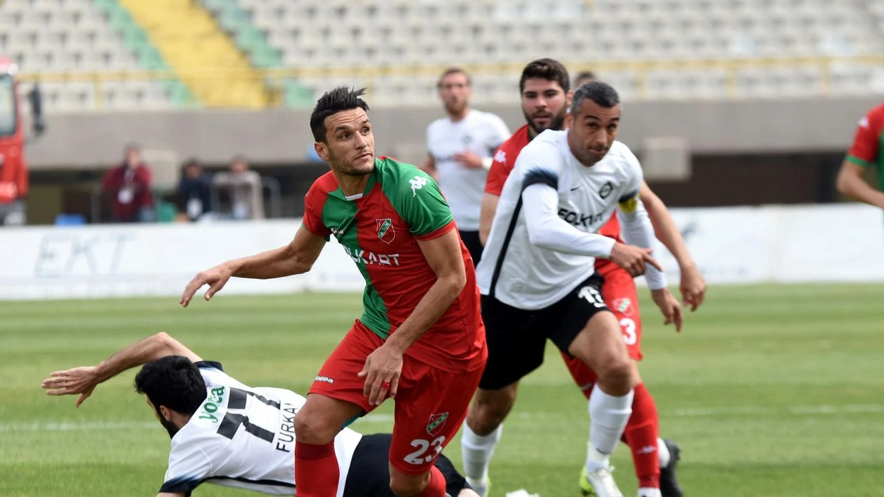 Alsancak’ta son derbi 19 yıl önce oynandı