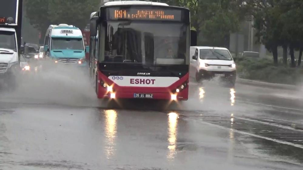 Izmir Yağmurluu Hava