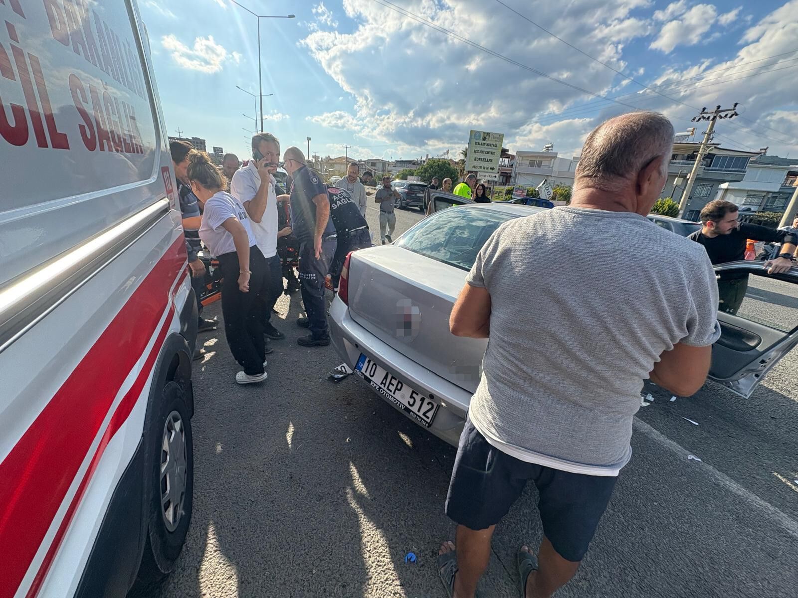 Yaralılar hastaneye sevk edildi