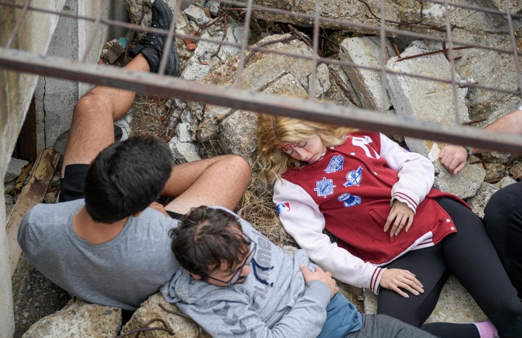 Gerçekçi senaryolarla korku ve panik hakim oldu