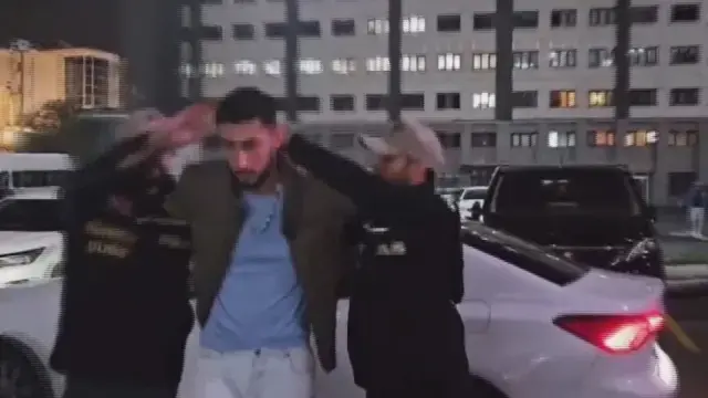 Kadını Tasmayla Gezidrdi Tutuklandı