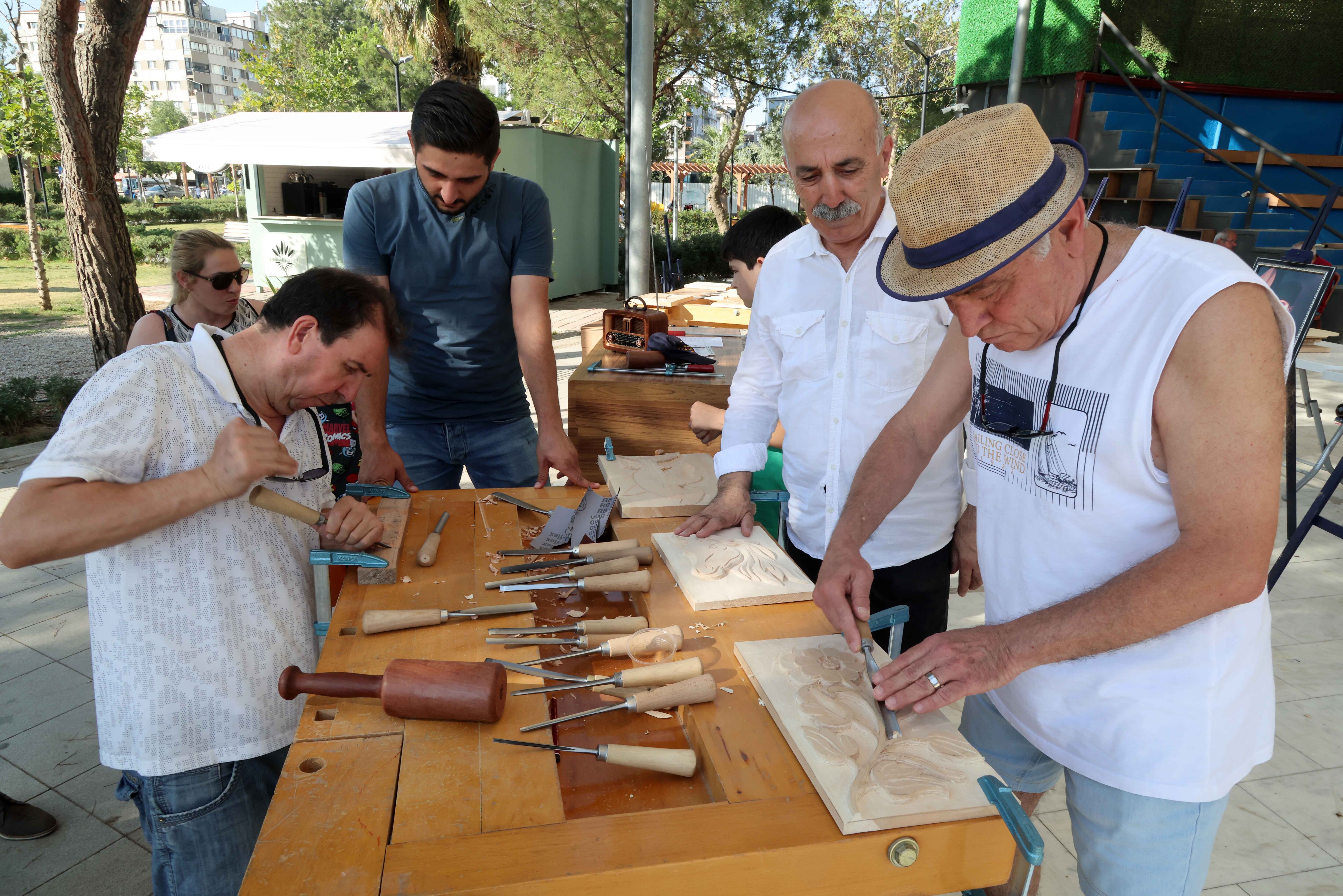 Karabağlar Belediyesi Ahşap Oyma