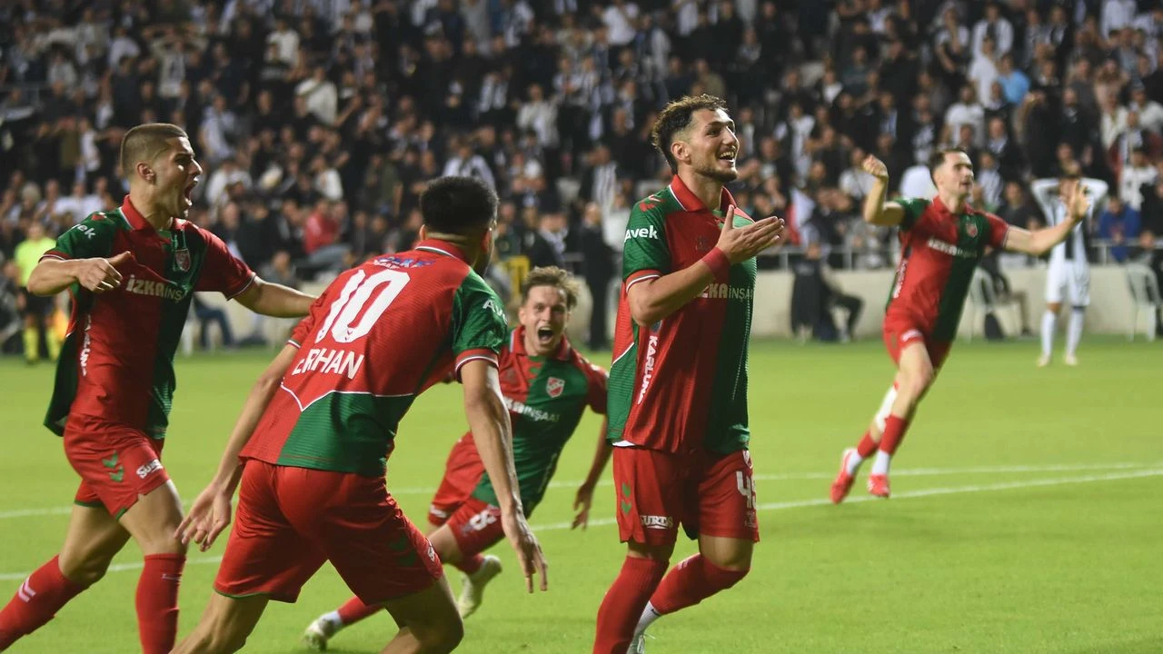Karşıyaka Altay Maçı 3