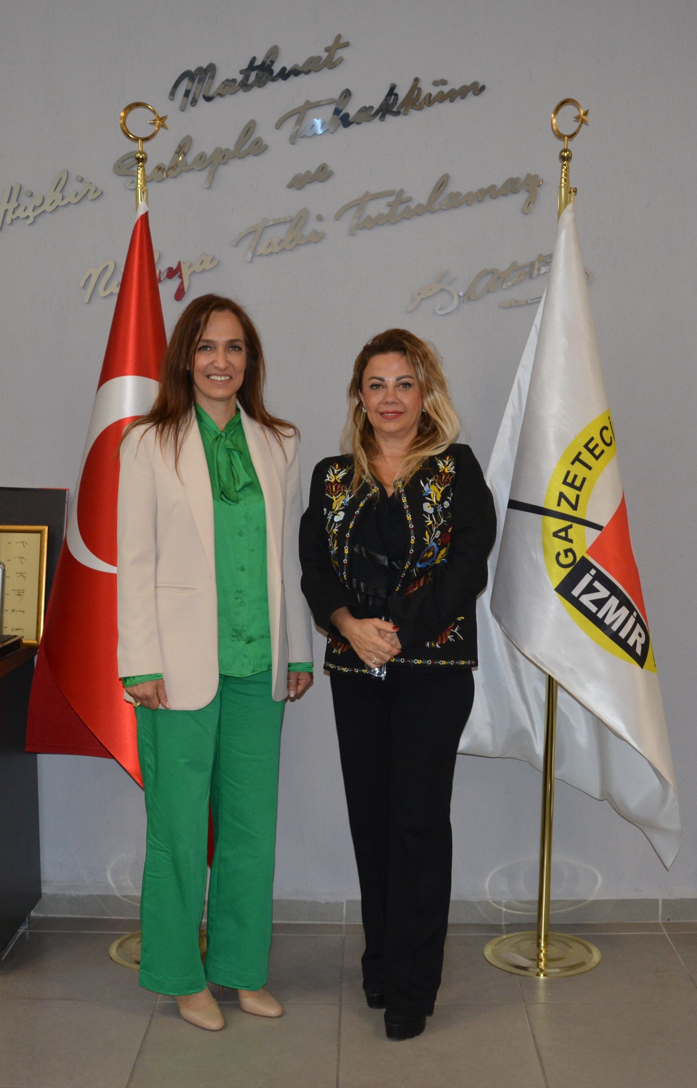 Karşiyaka Beledi̇ye Başkani Yildiz Ünsal’dan İgc’ye Zi̇yaret (2)