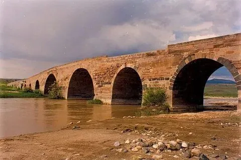 Kemalpaşa Tarihi Köprü 8