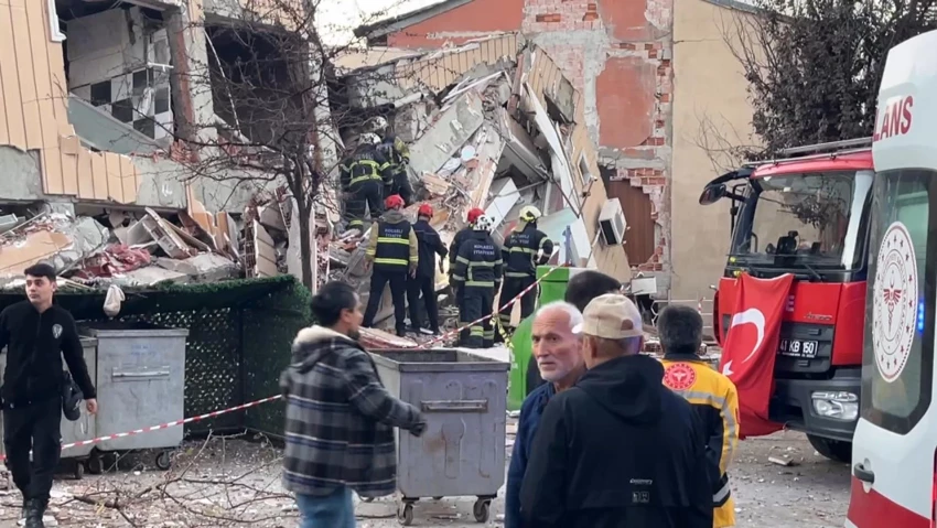 Kocaeli Gebze Bina Çöktü