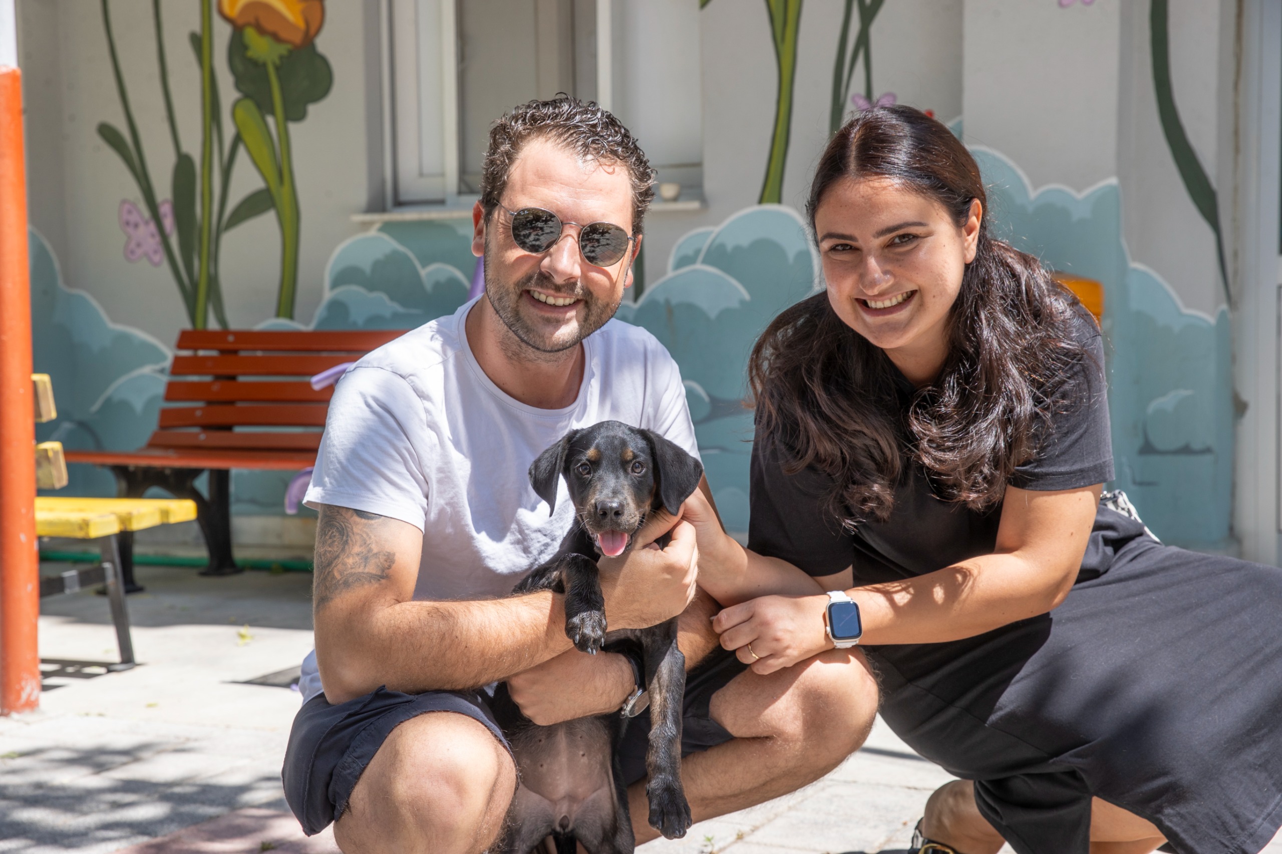 Konak, Can Dostlarının Yanında (2)