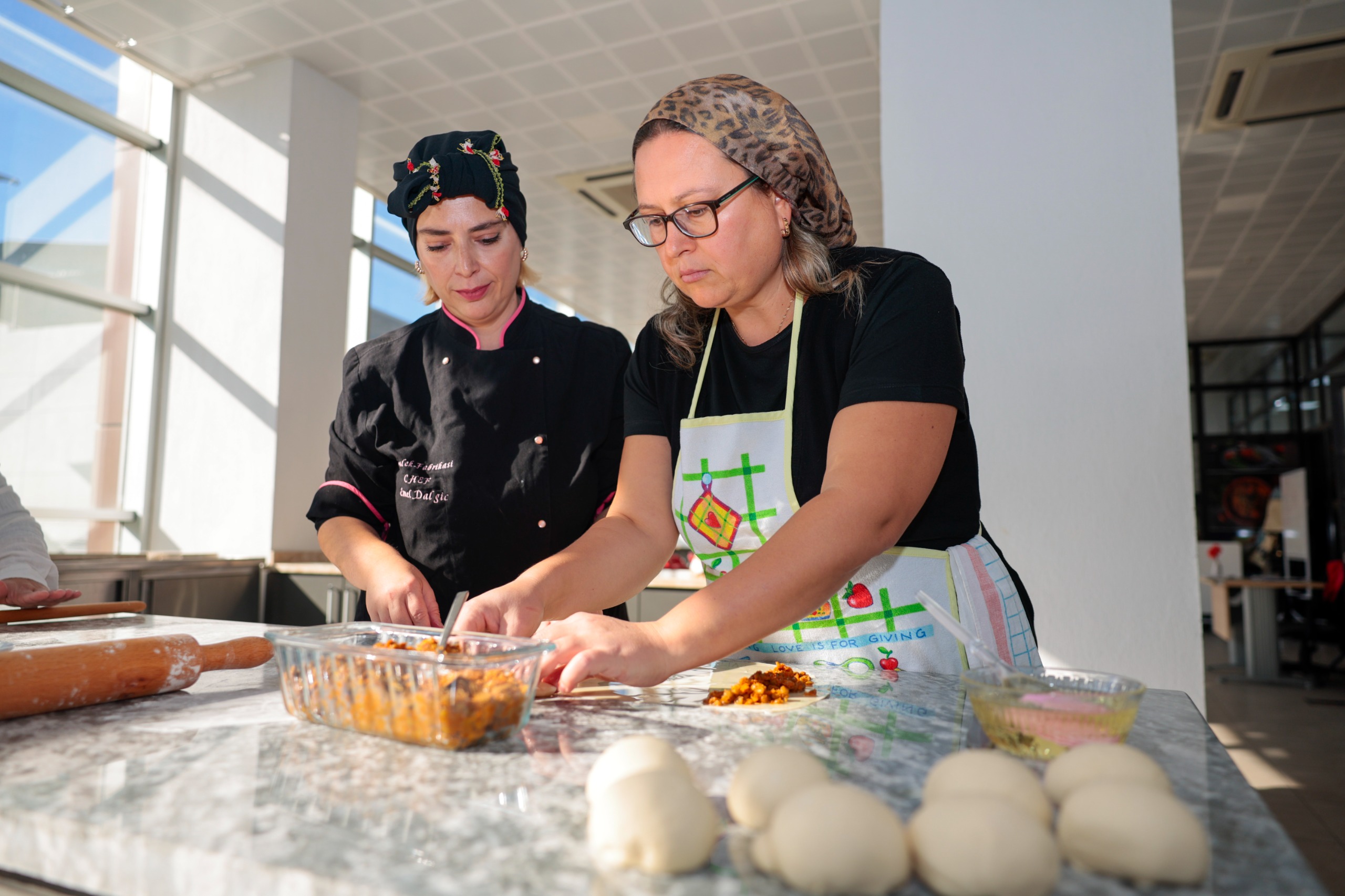 Konak’ın Hamur Ürünleri Yapımı Kursu Mezunlarını Verdi (6)