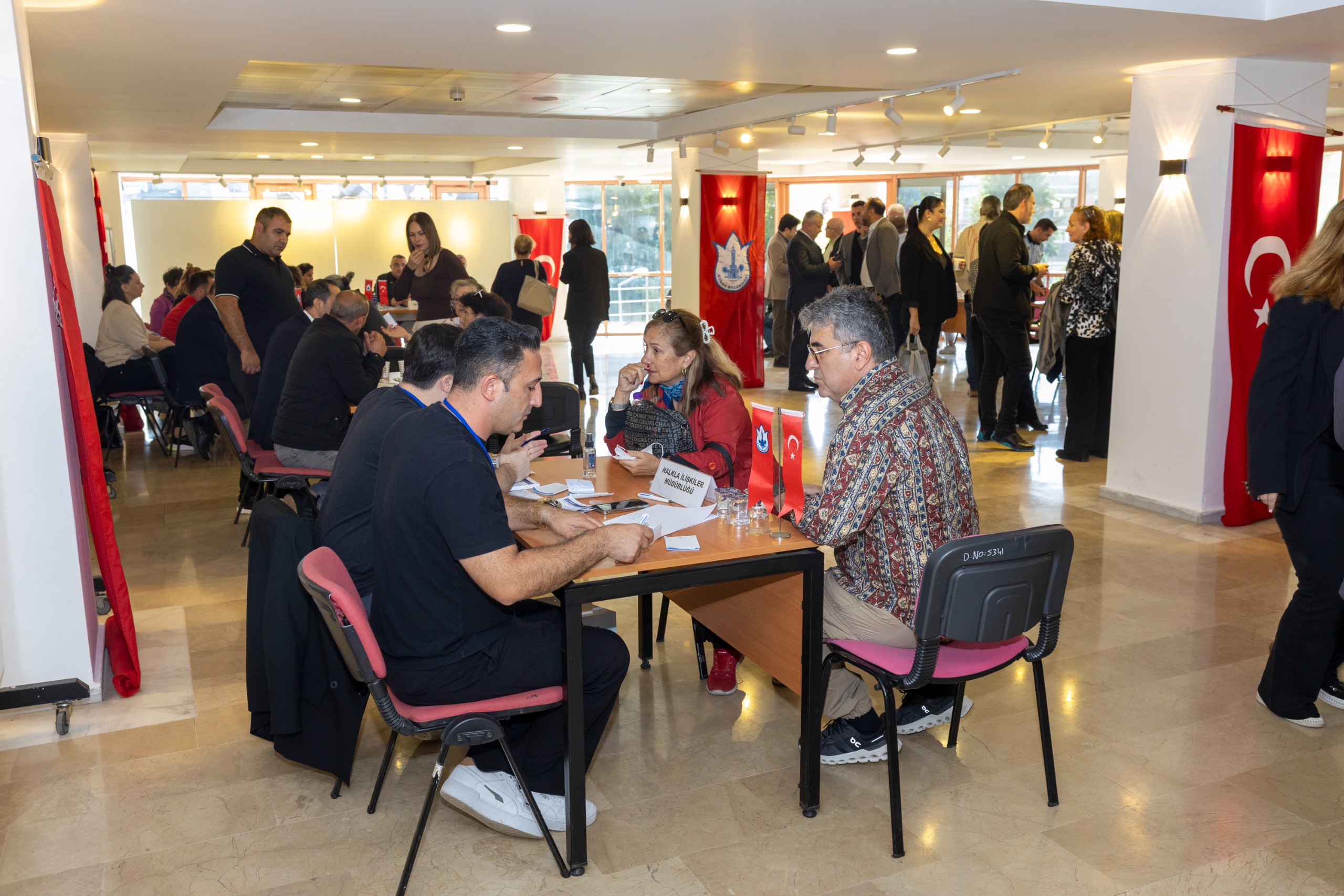 Konak'ta Gelecek Ortak Akılla Inşa Ediliyor (3)