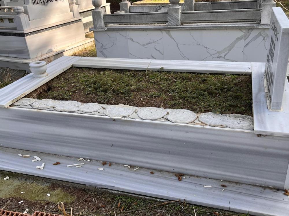 Mezarlıktan Mermer Hırsızlığı