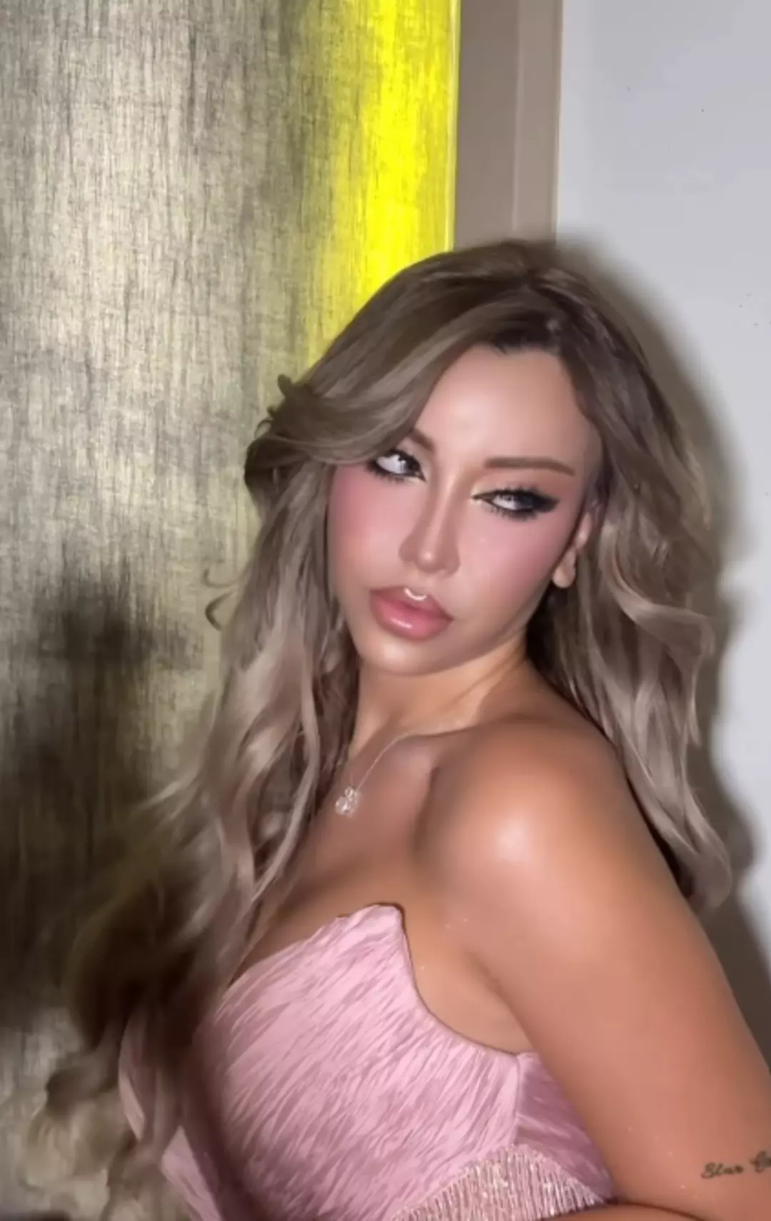 Estetik operasyonlarla değişim