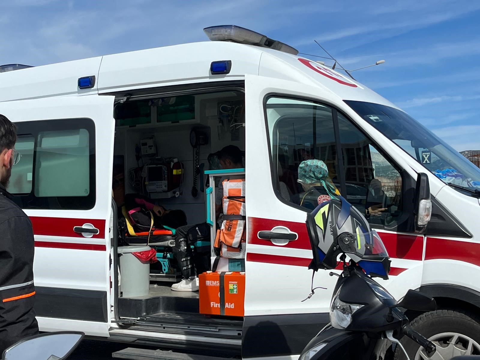 Polis ekipleri kazanın nedenini araştırıyor