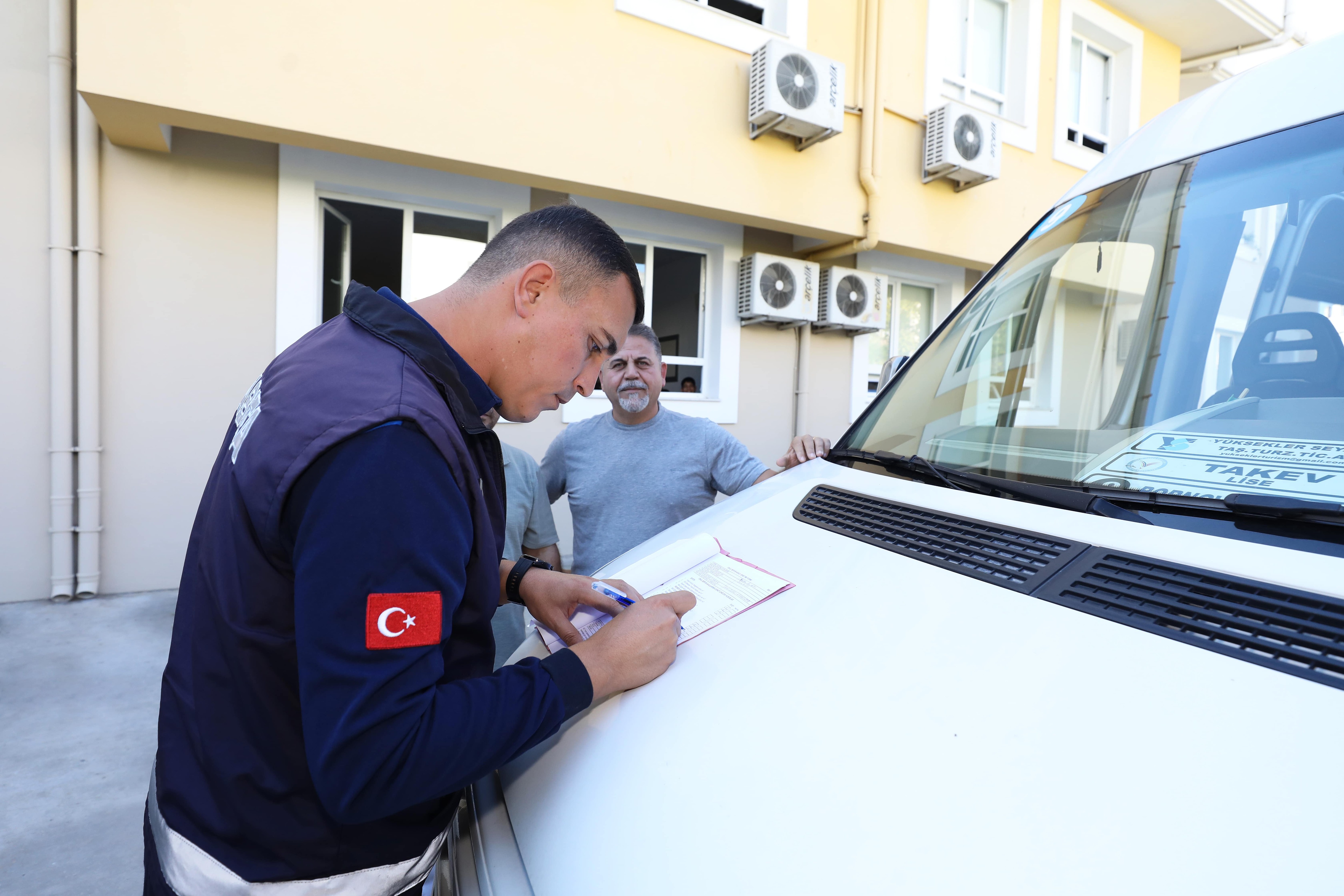 Narlidere’de Okul Servi̇sleri̇ne S 3