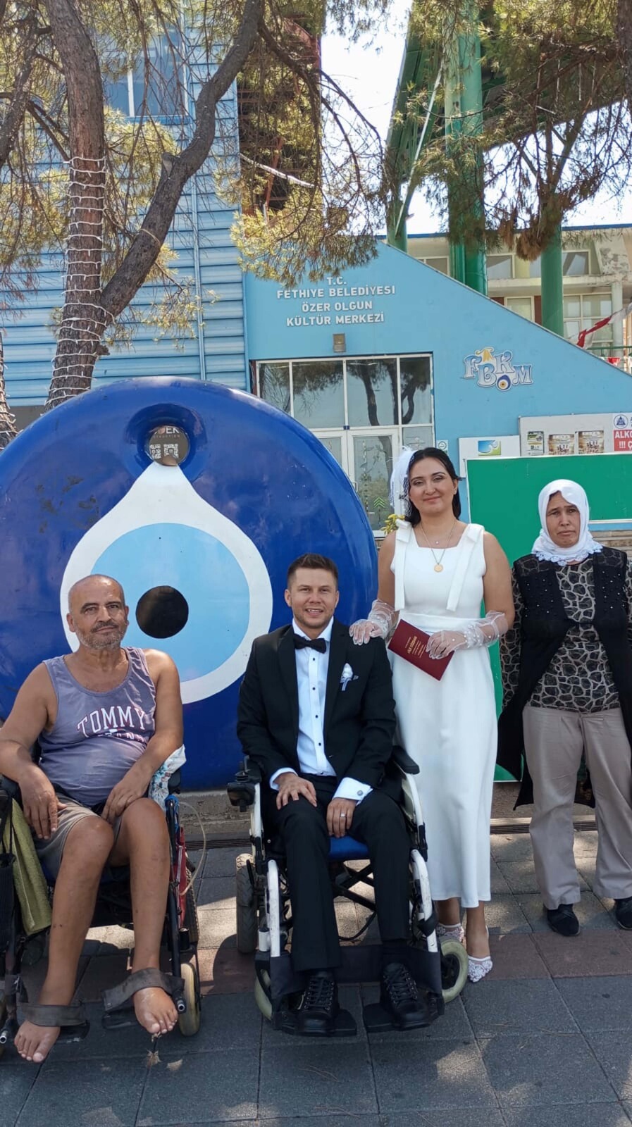 Pistte engeller kalktı: Mutluluk dansı