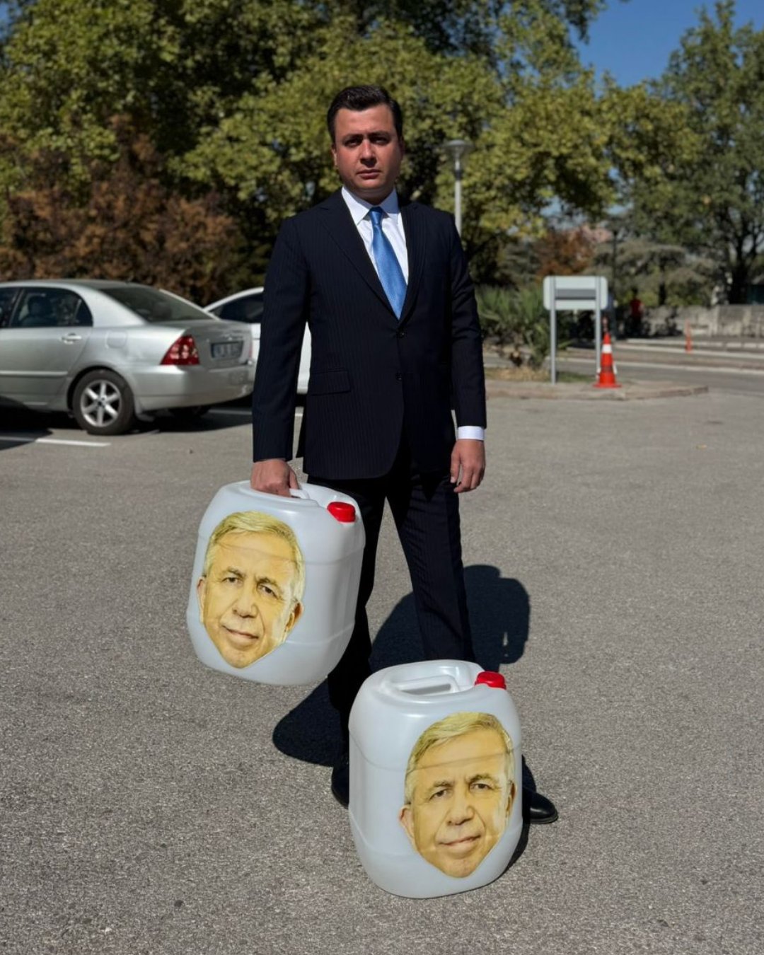 Vatandaşlar kuyruklarda