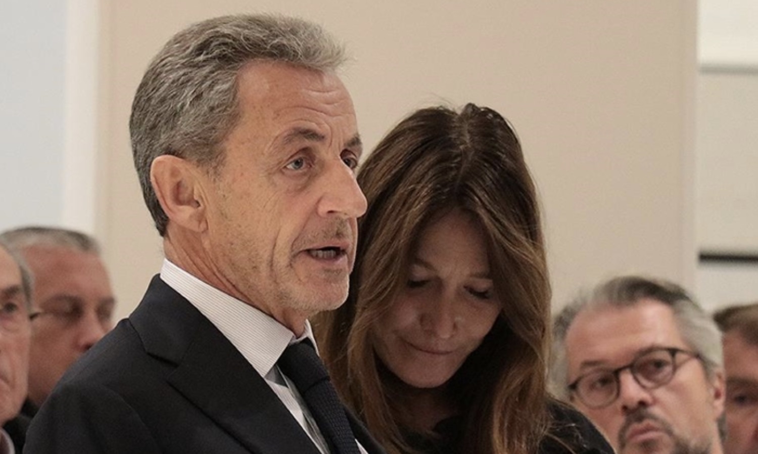 Sarkozy Ve Esi