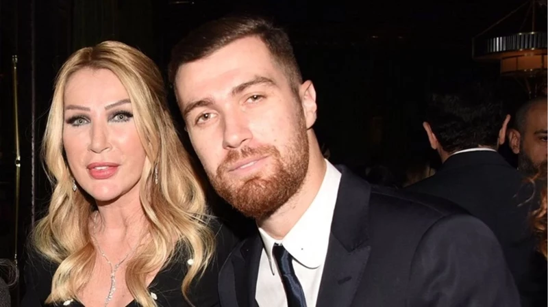 Seda Sayan Sarışın Gençliği