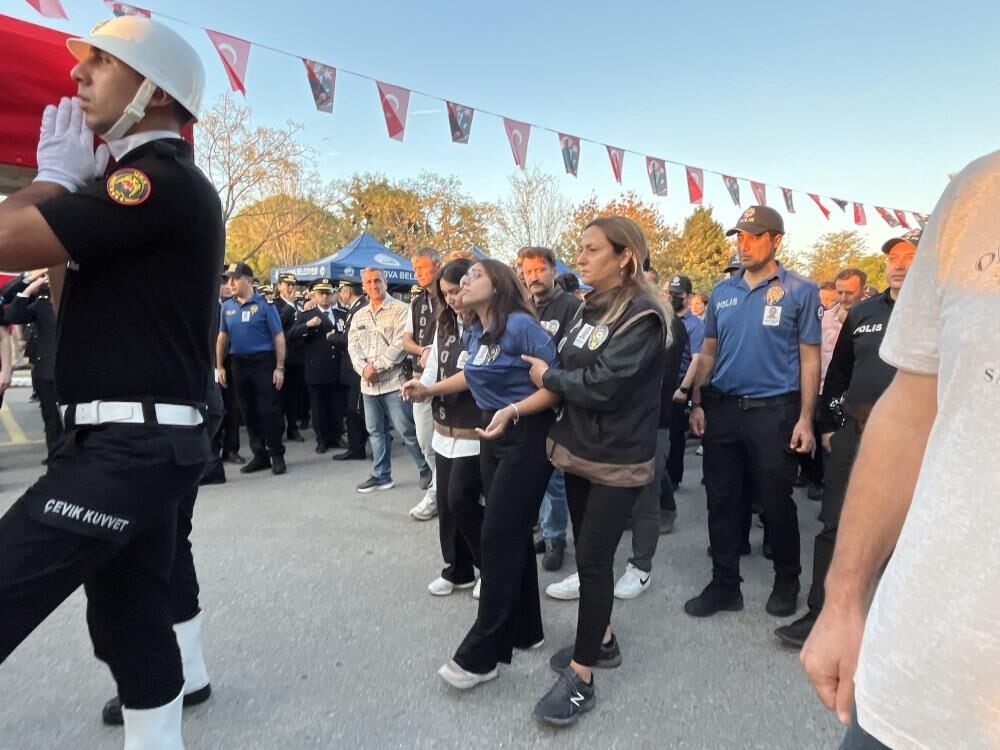 İzmir’de tören düzenlendi