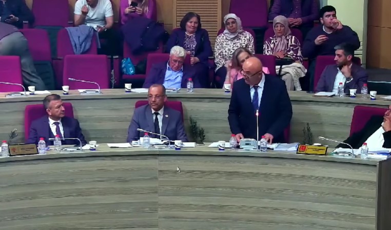 “Kara Tren ve Abdullah Arda Meydanı kitapçıkta yok”