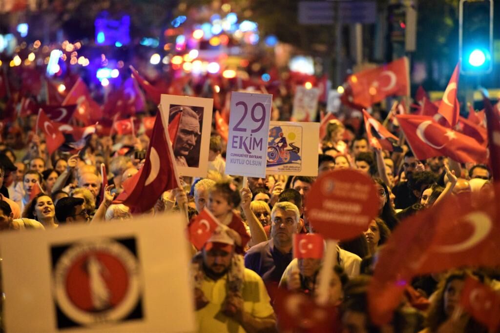 Fener Alayı ile başlayıp müzikle taçlanacak kutlamalar