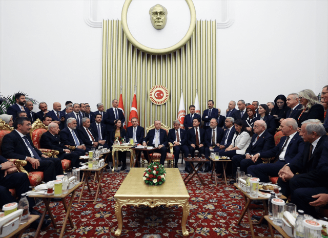 Siyasette Gündem Olan Fotoğrafa