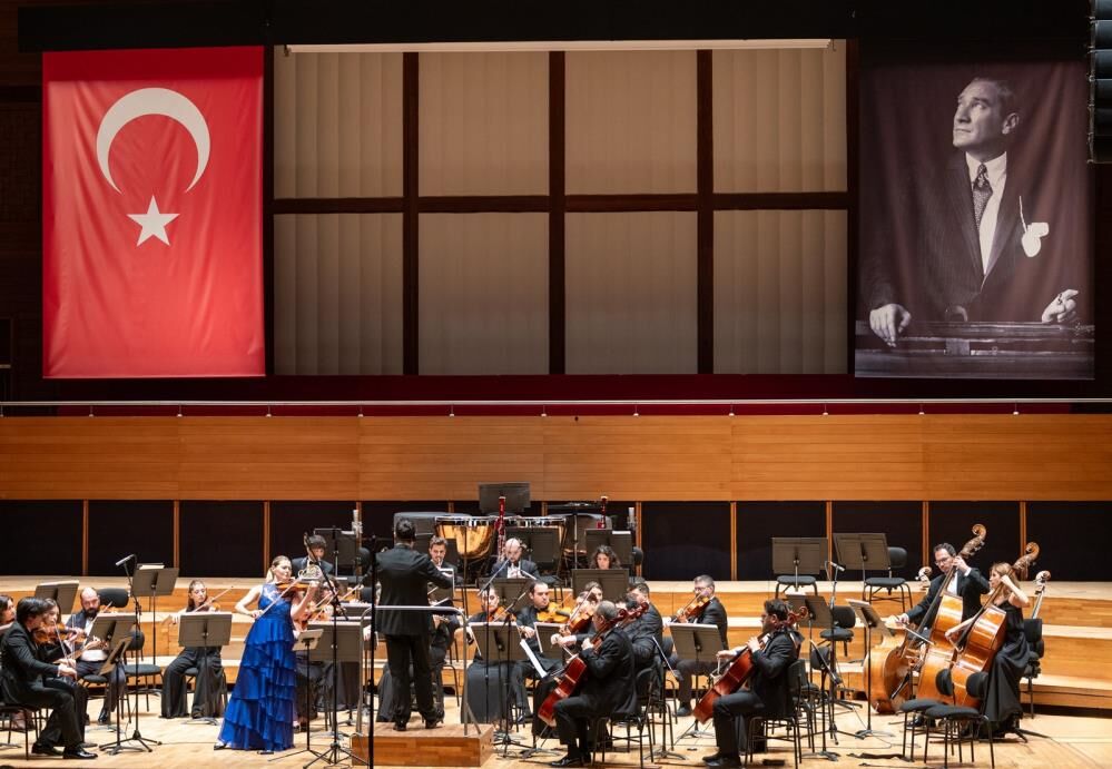 Tanja Sonc İzmir’de Sahne Aldı 2