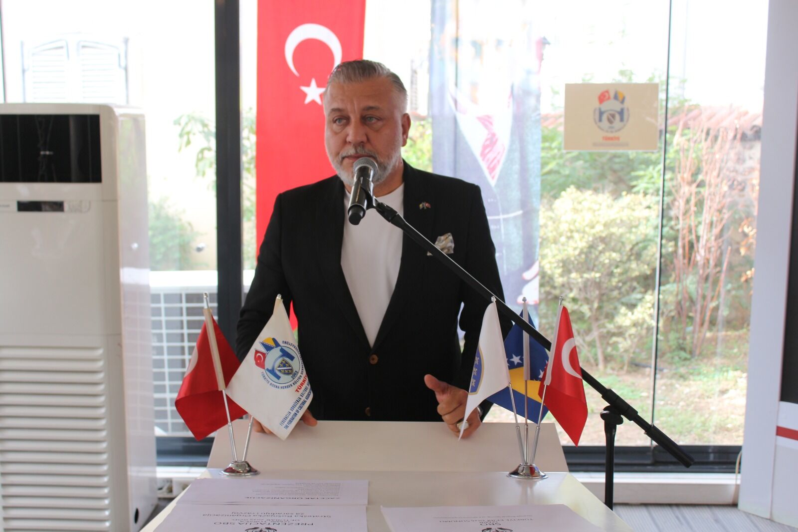 Türki̇ye Bosna Hersek Kültür Dernekleri̇ Federasyonu Ve Sbo İzmi̇r De Bi̇r Araya Geldi̇ 10 R.barbaros Taşer